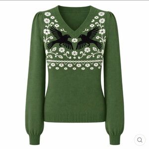 Women's Green V-Neck Patterned Sweater
